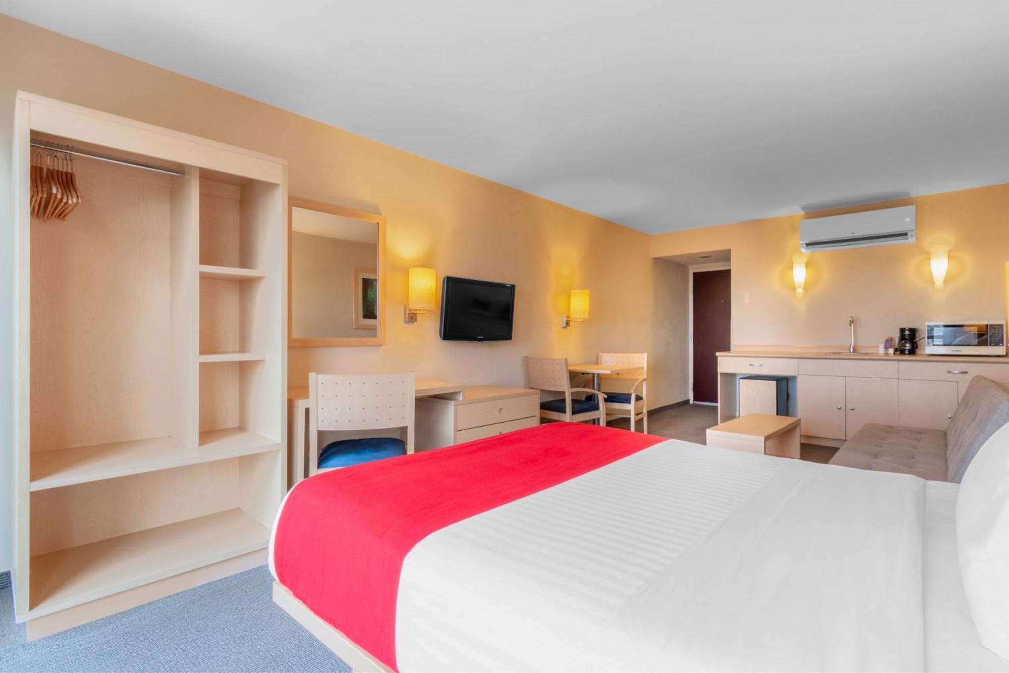 City Express By Marriott Ciudad Obregon Bagian luar foto