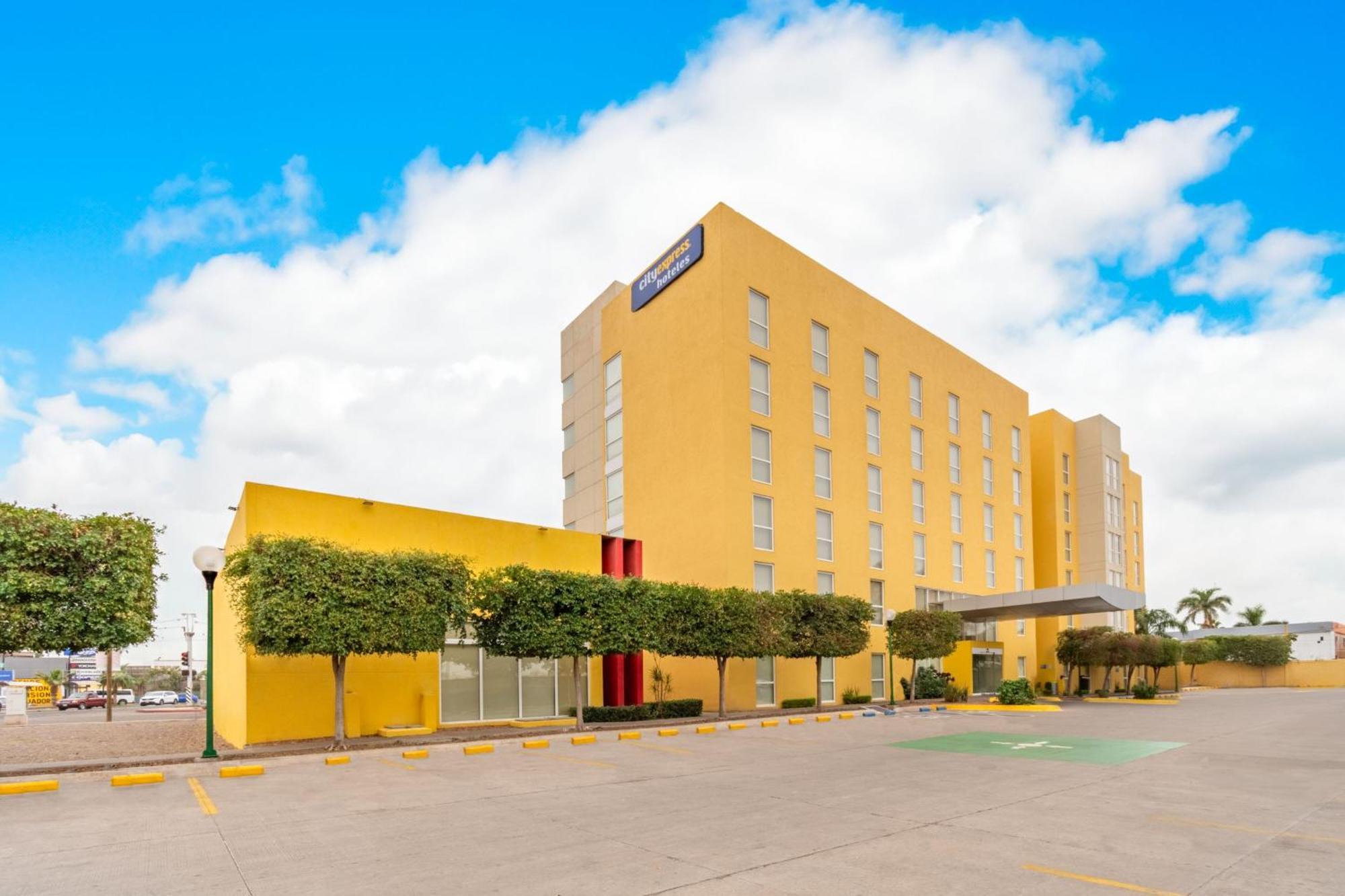 City Express By Marriott Ciudad Obregon Bagian luar foto